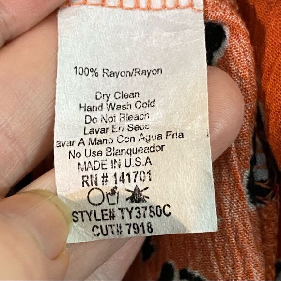 143 Story By Line Up Orange Leopard Off The Shoulder Tie Top Size XL - Picture 8 of 8